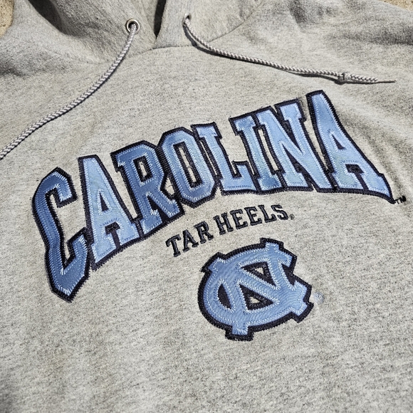 Champion Carolina Tar Heels Hoodie - Picture 3 of 4